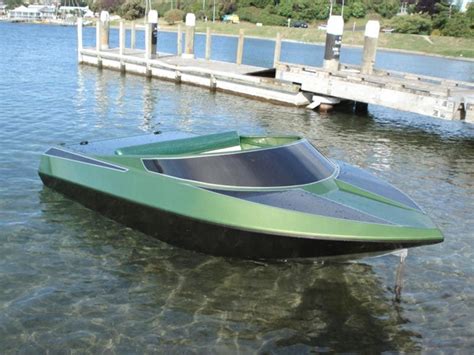 Jet boats have some major advantages over traditional propeller-driven vessels. Check out the benefits of cruising on a jet boat below: The impeller is housed in a tube, making it well-protected from rocks and other obstructions. Jet boats need much less water to operate in, making them great for shallow areas.